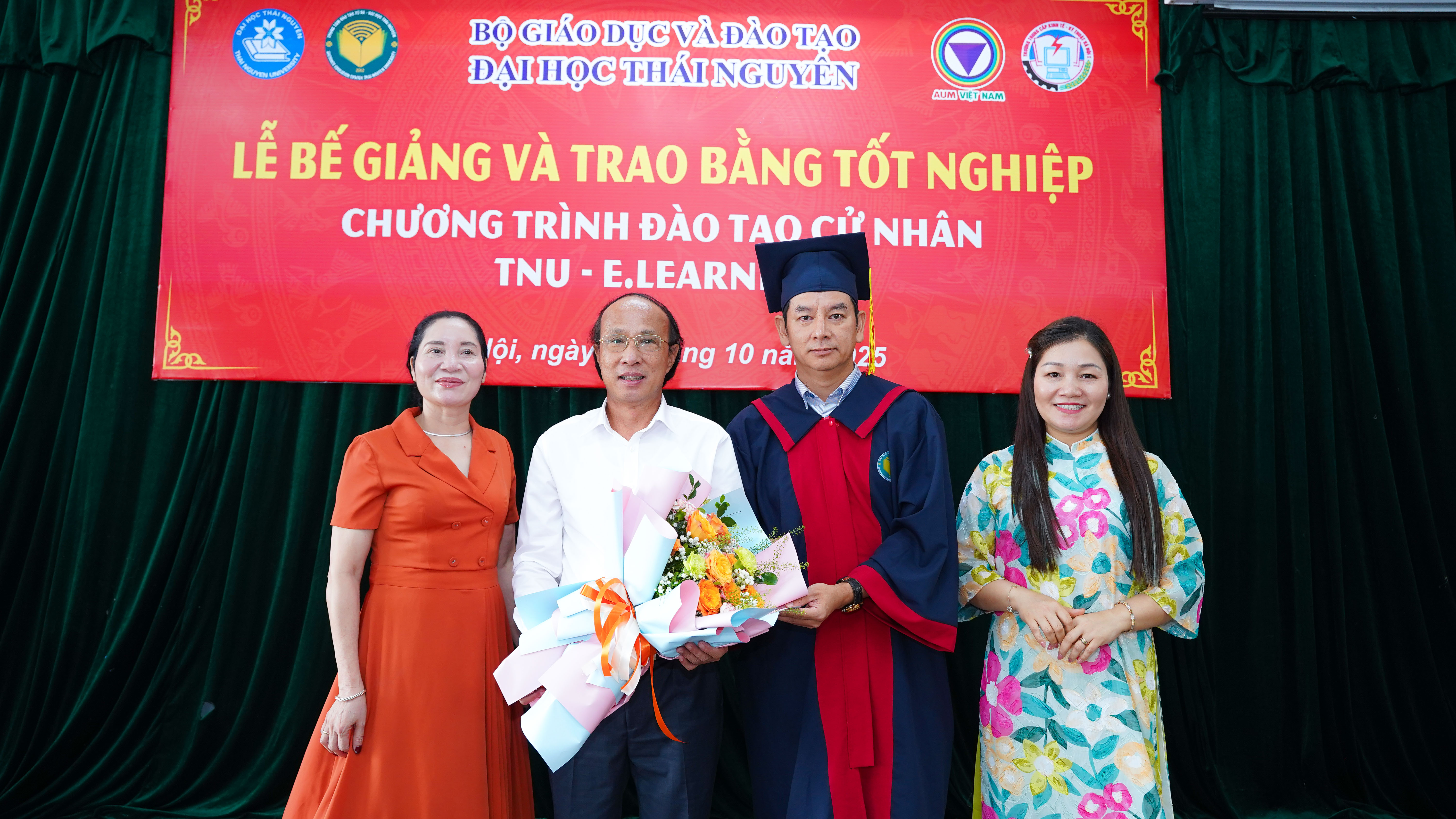 photos/E.LEARNING 19.10.25/A7_01625.jpg